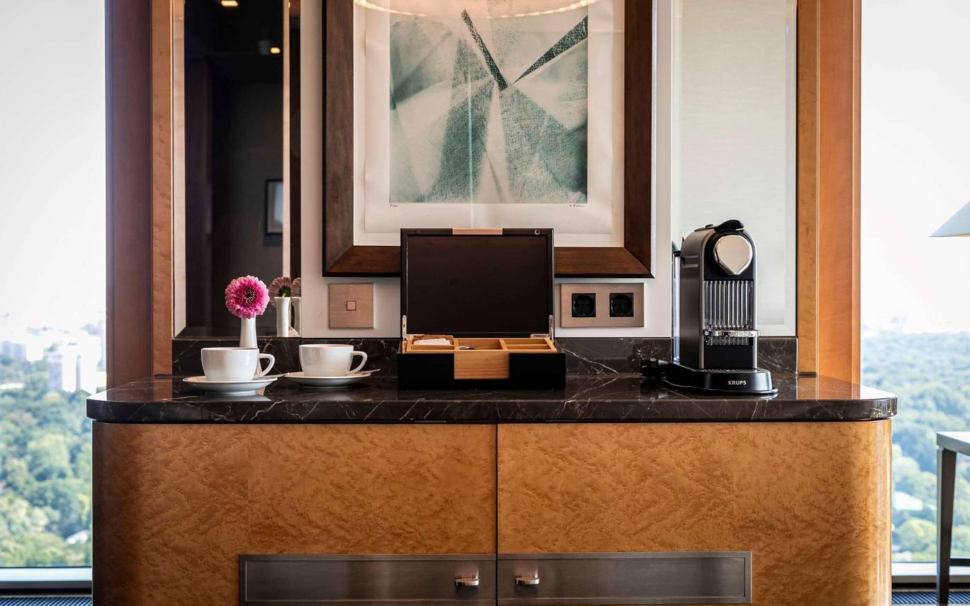 Waldorf-Astoria-Berlin-Room-26