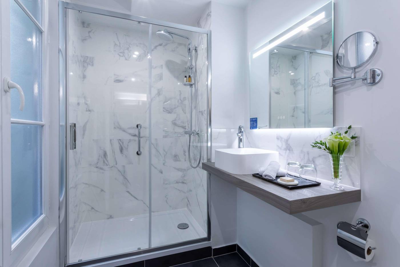 Hotel-Camille-Paris-Gare-De-Lyon-Tapestry-Collection-By-Hilton-Room-59