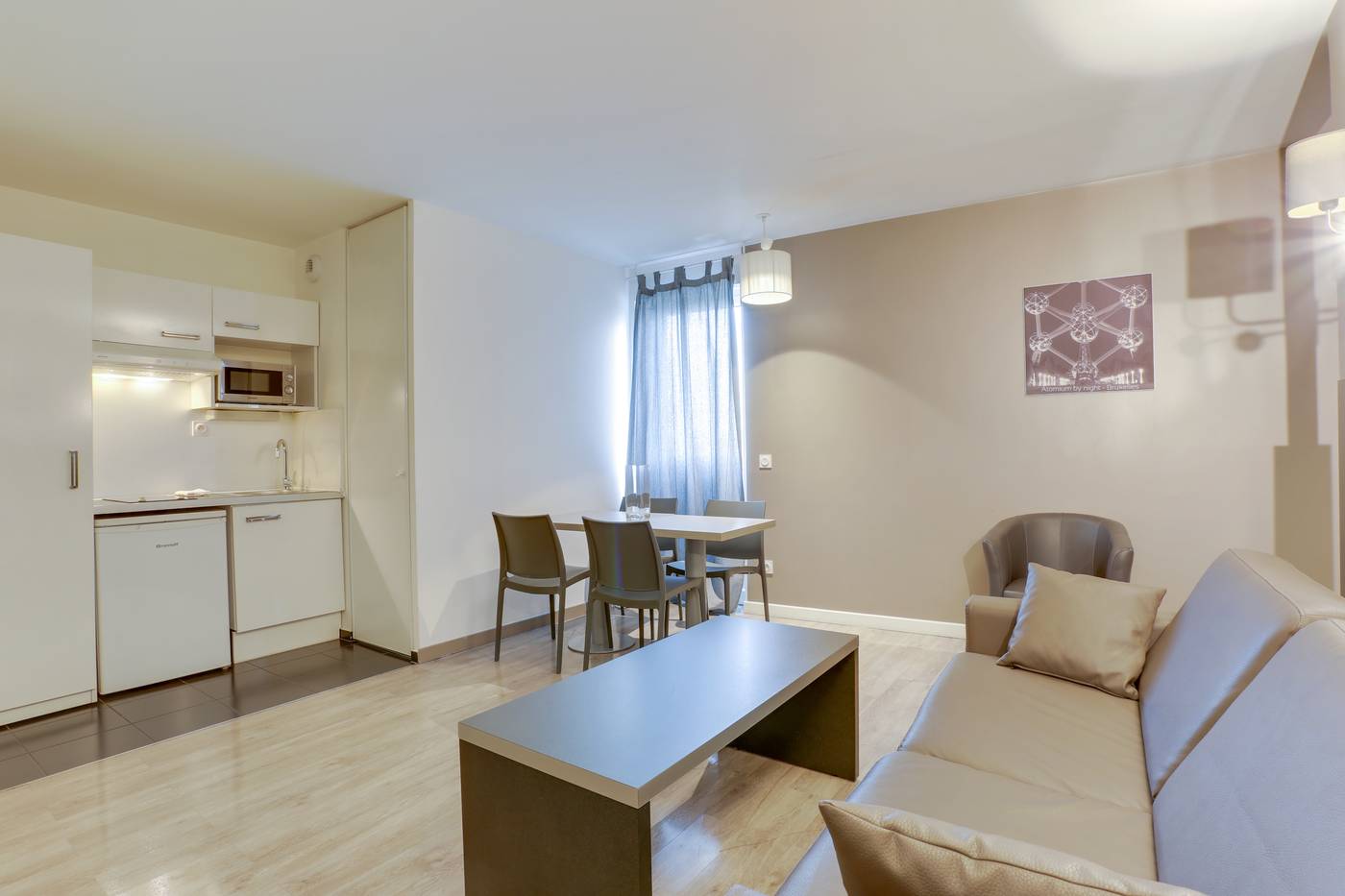 All-Suites-Aeroport-Paris-Orly-Rungis-Room-20