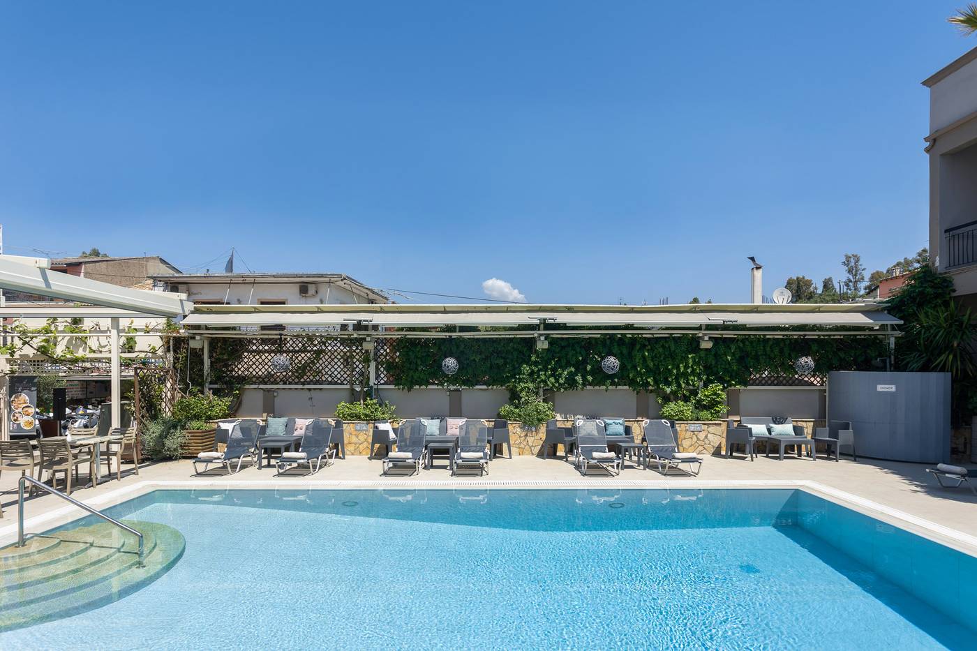 Hotel-Telesilla-Pool-2