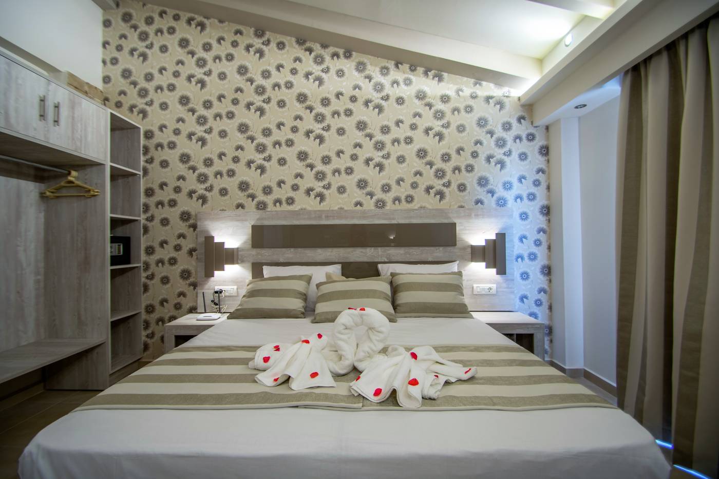 Paradise-Apartments-And-Studios-Room-43