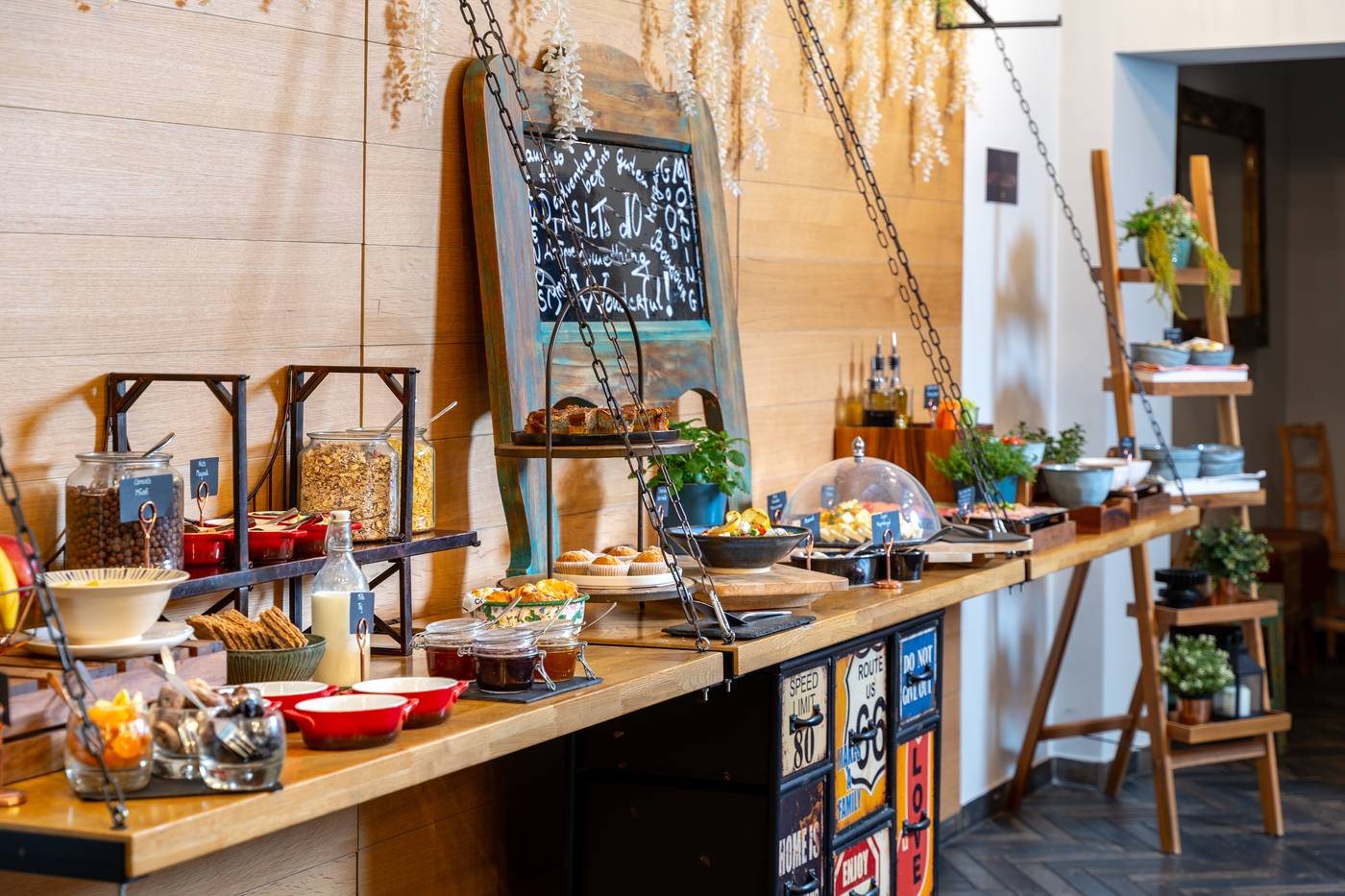 Hotel-Memories-OldTown-Restaurant-44