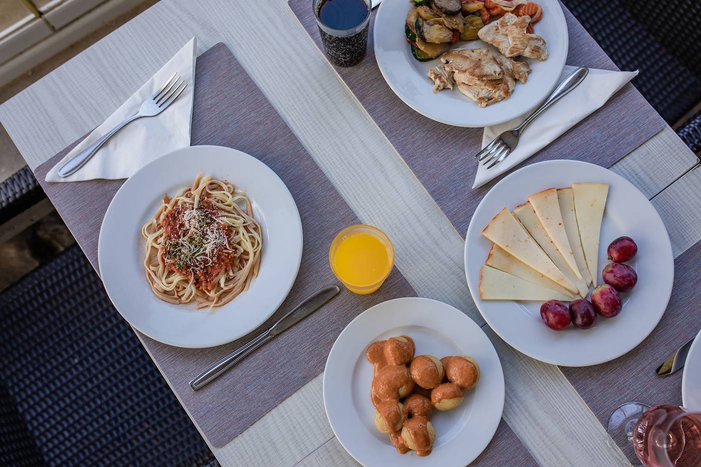 Servatur-Waikiki-Restaurant-83