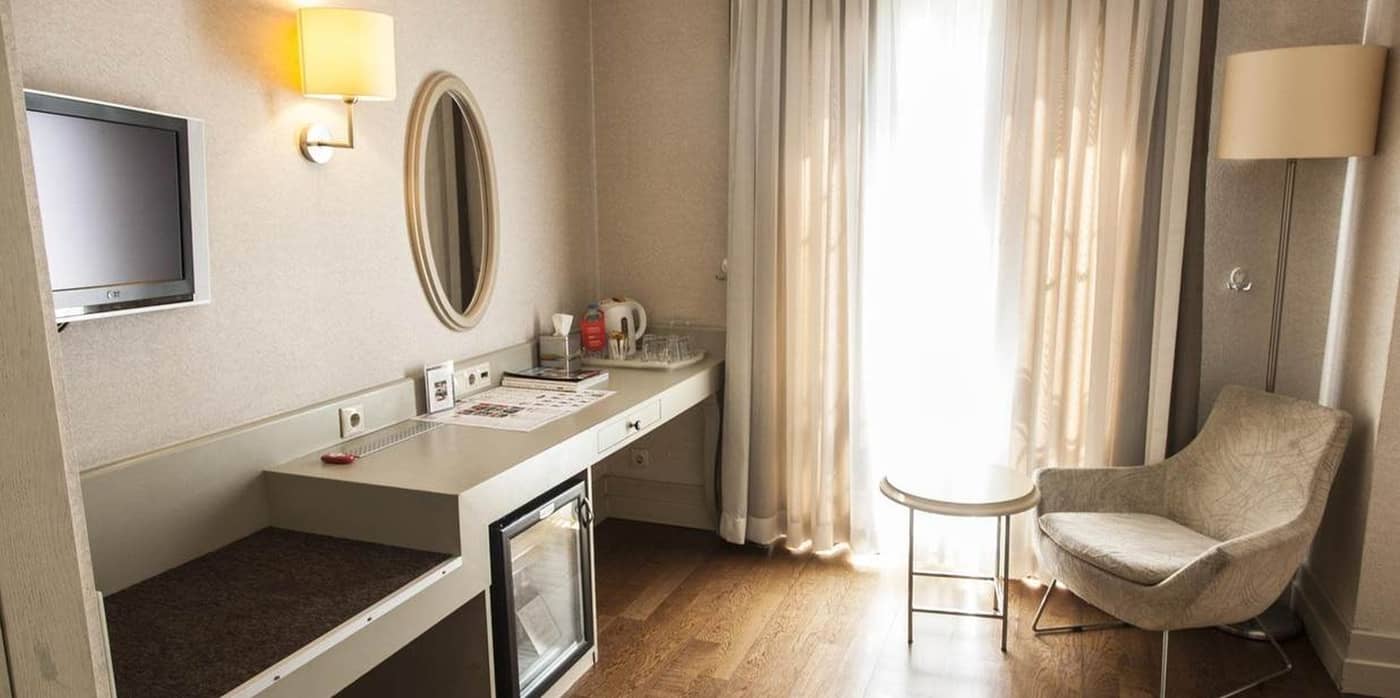 Faros-Old-City-Hotel-Room-19