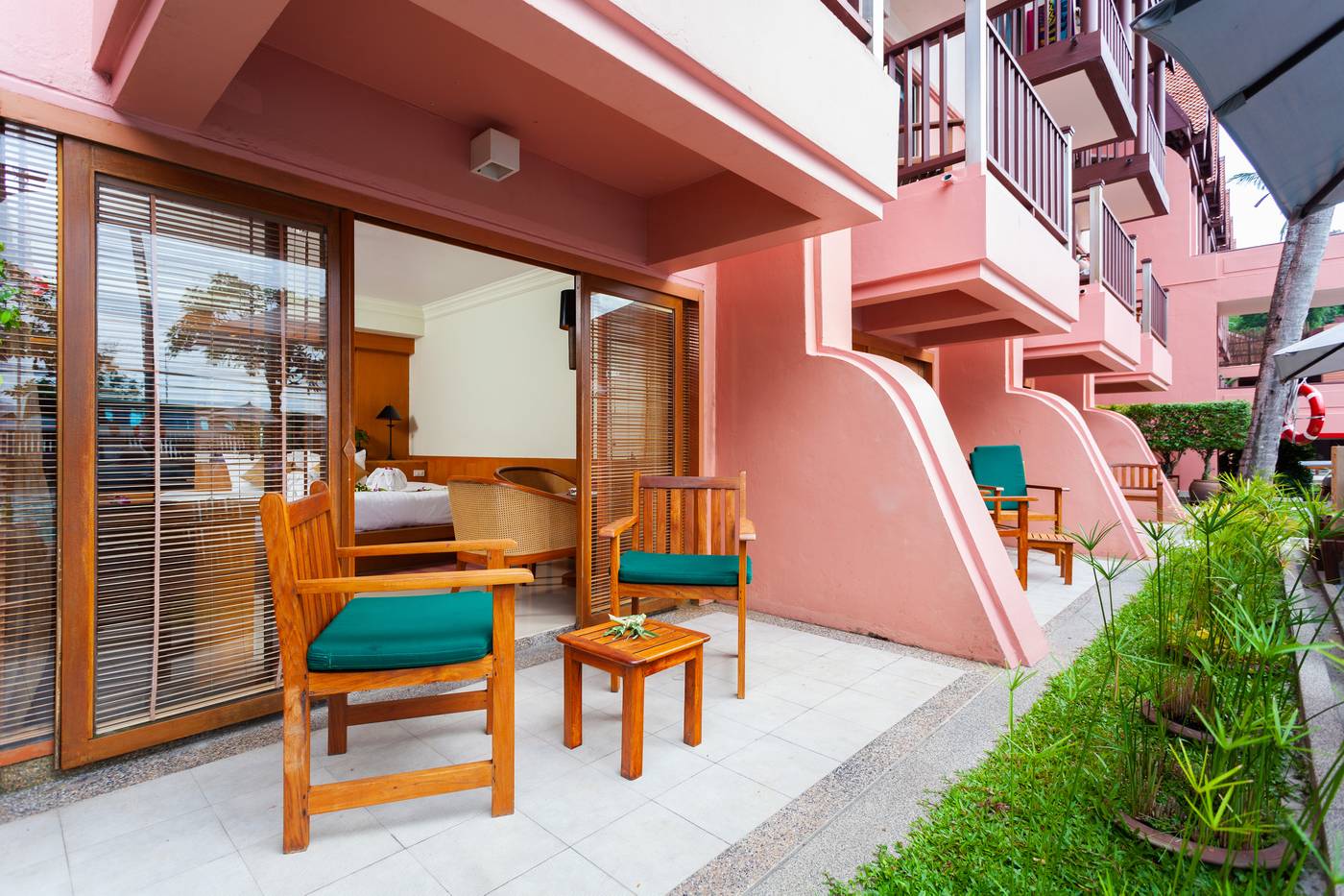 Seaview-Patong-Room-11