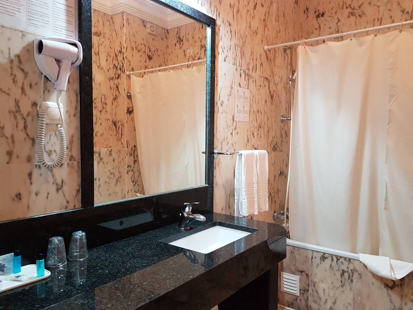 Hotel-Maritur---Adult-Only-Room-36