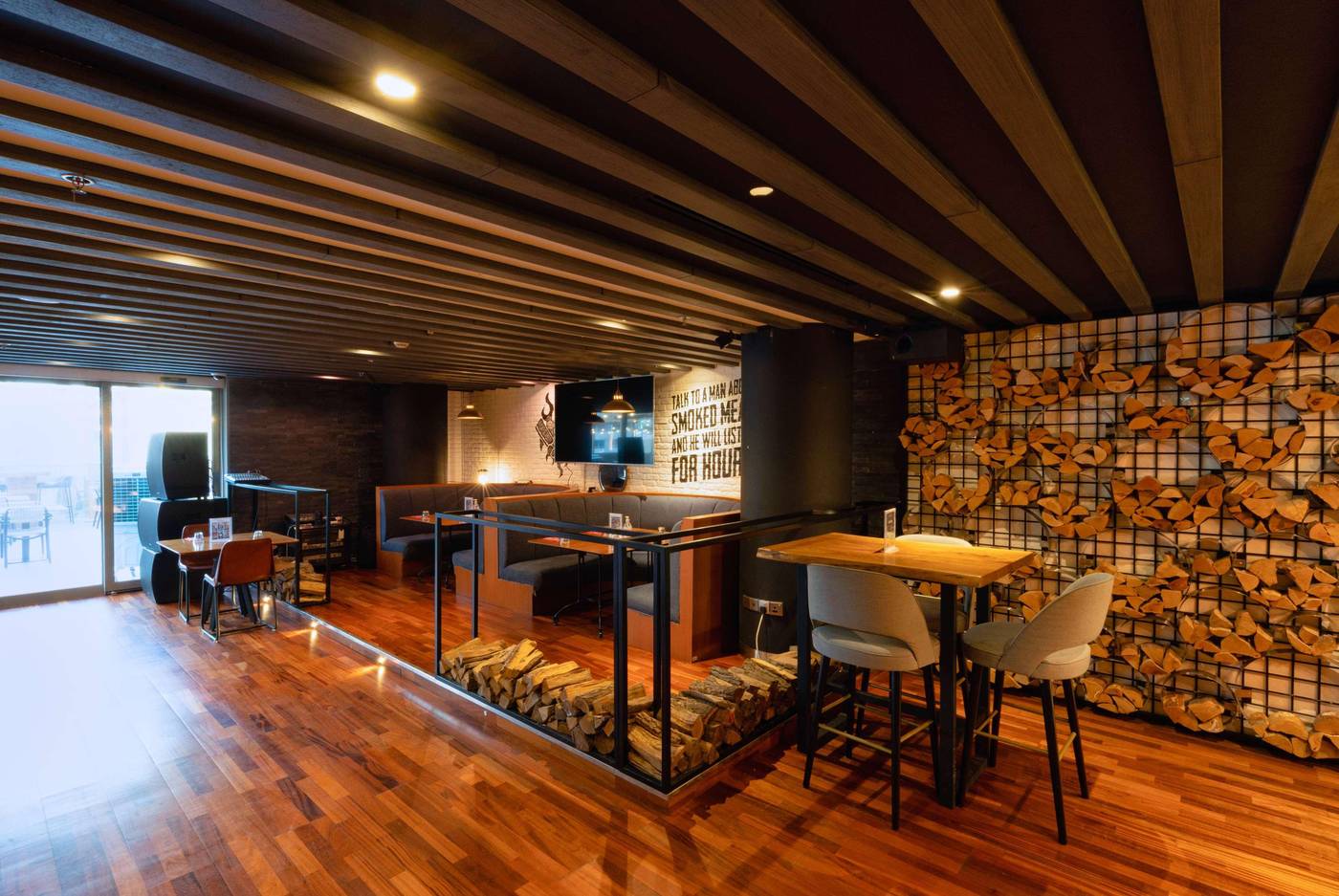 Wyndham-Dubai-Marina-Restaurant-52