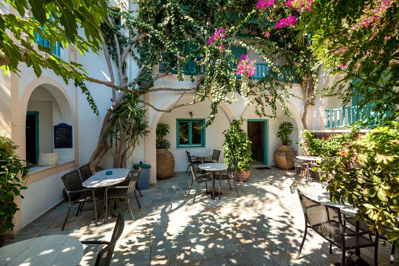 Andreas-Aparthotel-Terrace-10