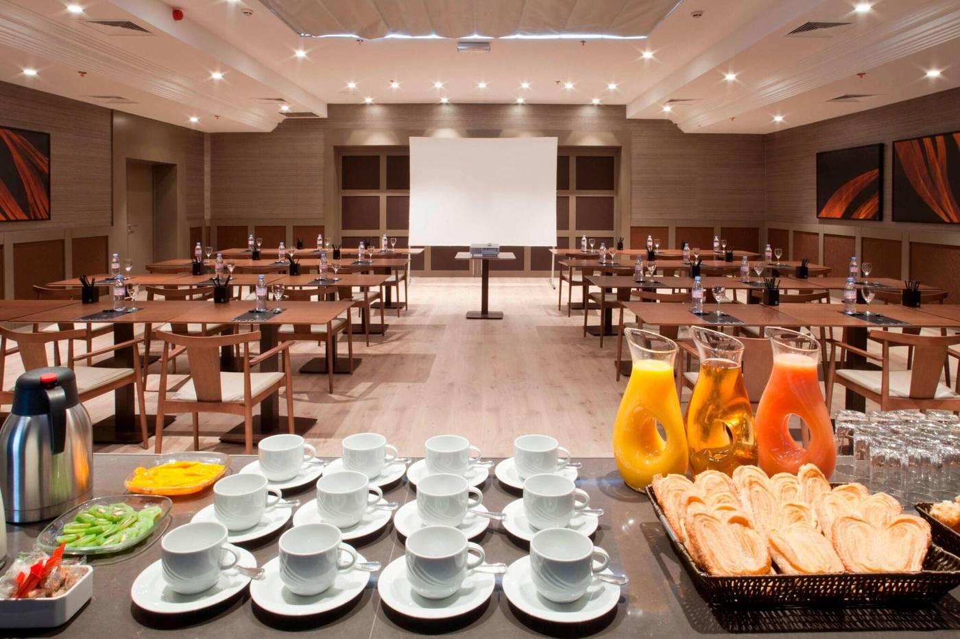 AC-Nice-Conferences-48