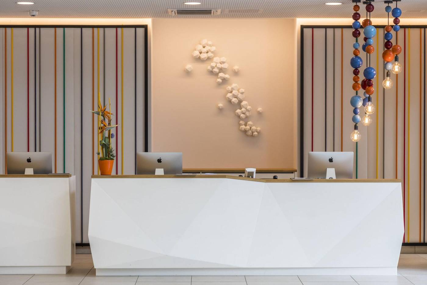 Capri-By-Fraser-Berlin-Lobby-4