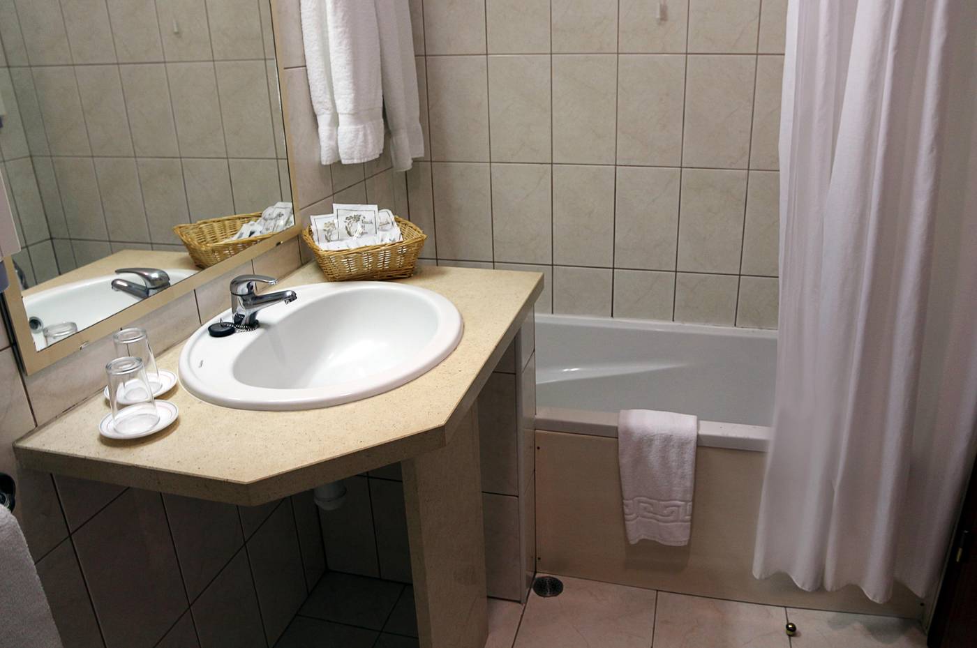 Ponta-Delgada-Room-26