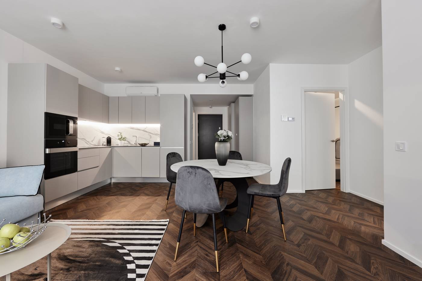 The-Amberlyn-Suite-Hotel-Room-51