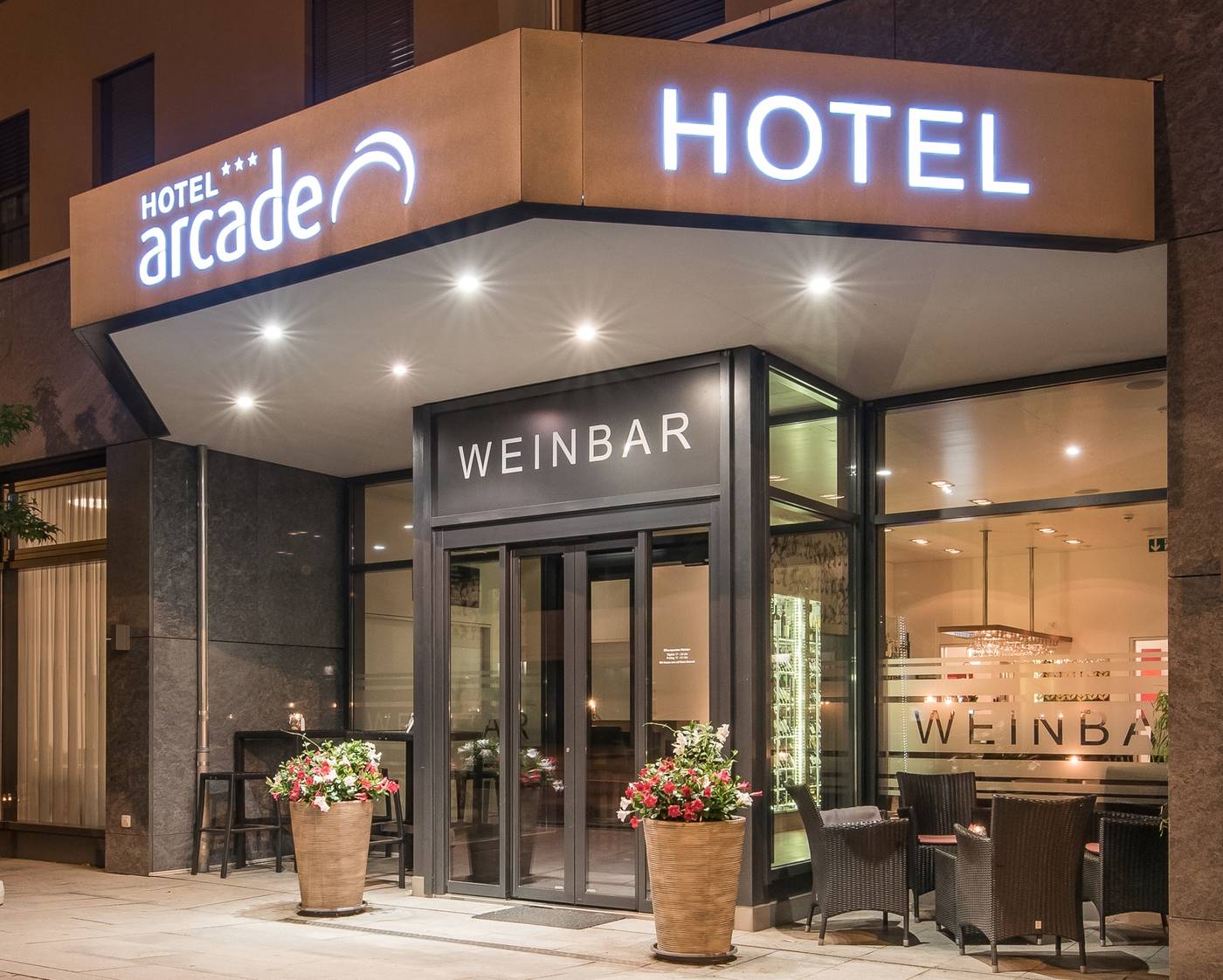 Hotel Arcade-Switzerland-Sins-General view-1