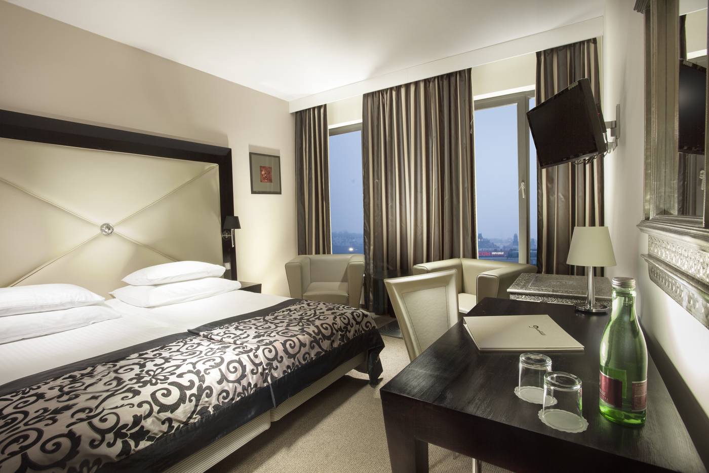 Grandior-Hotel-Prague-Room-8