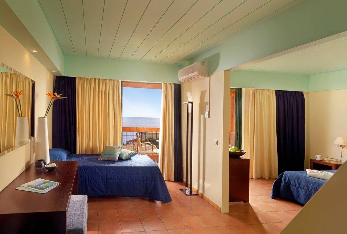 Correct - Louis Apostolata Island Resort