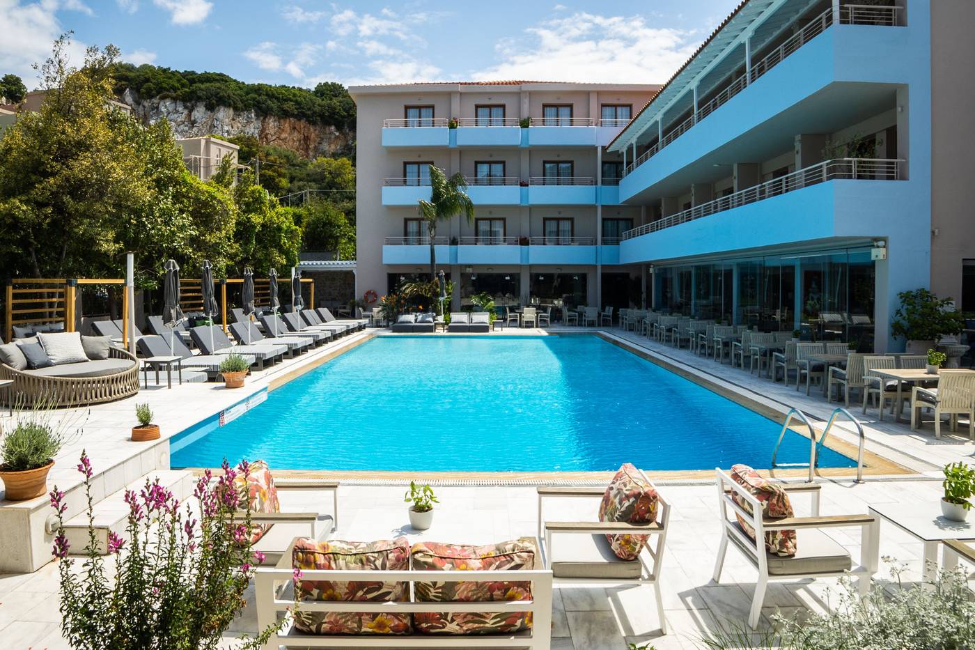 La-Piscine-Art-Hotel---Adult-Only-Pool-2