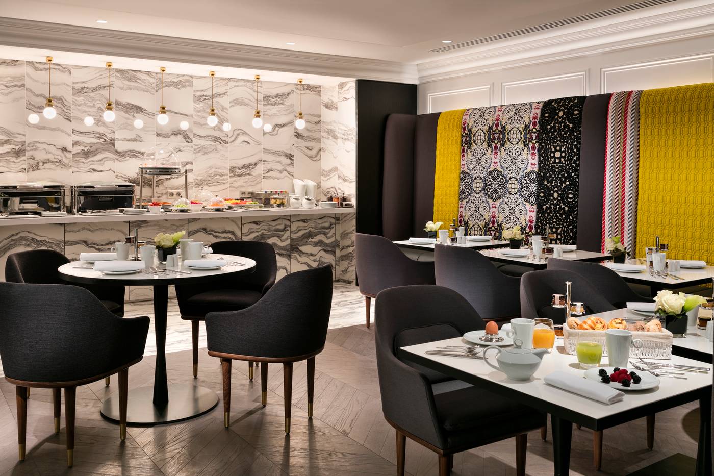 La-Clef-Champs-Elysees-by-The-Crest-Collection-Restaurant-10