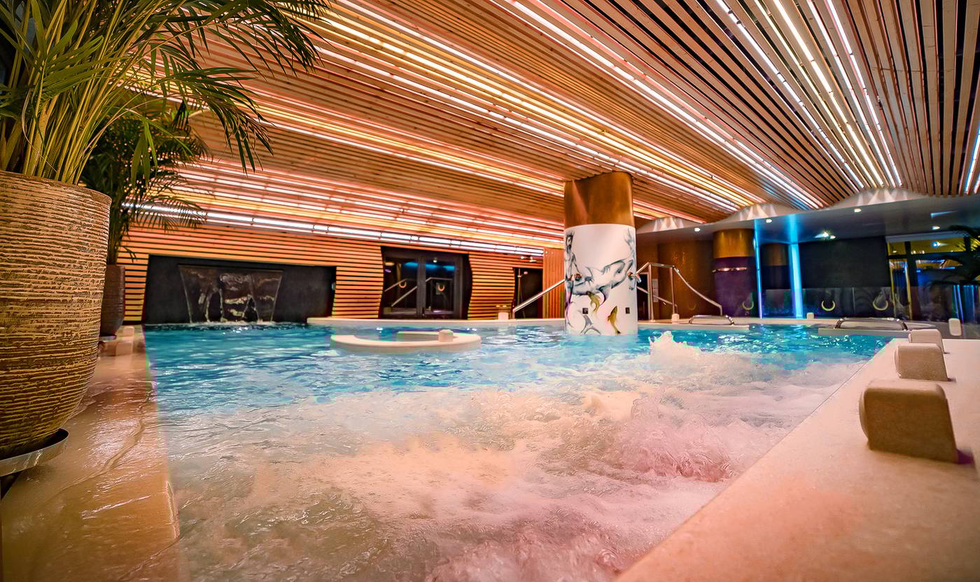 Bohemia-Suites---Spa--Sports-and-Entertainment-41