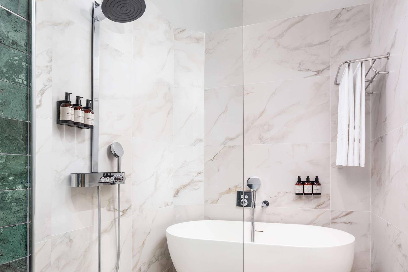 NH-Collection-Madrid-Paseo-del-Prado-Room-42