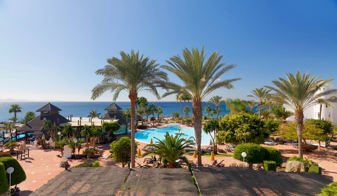 H10-Timanfaya-Palace-General-view-9