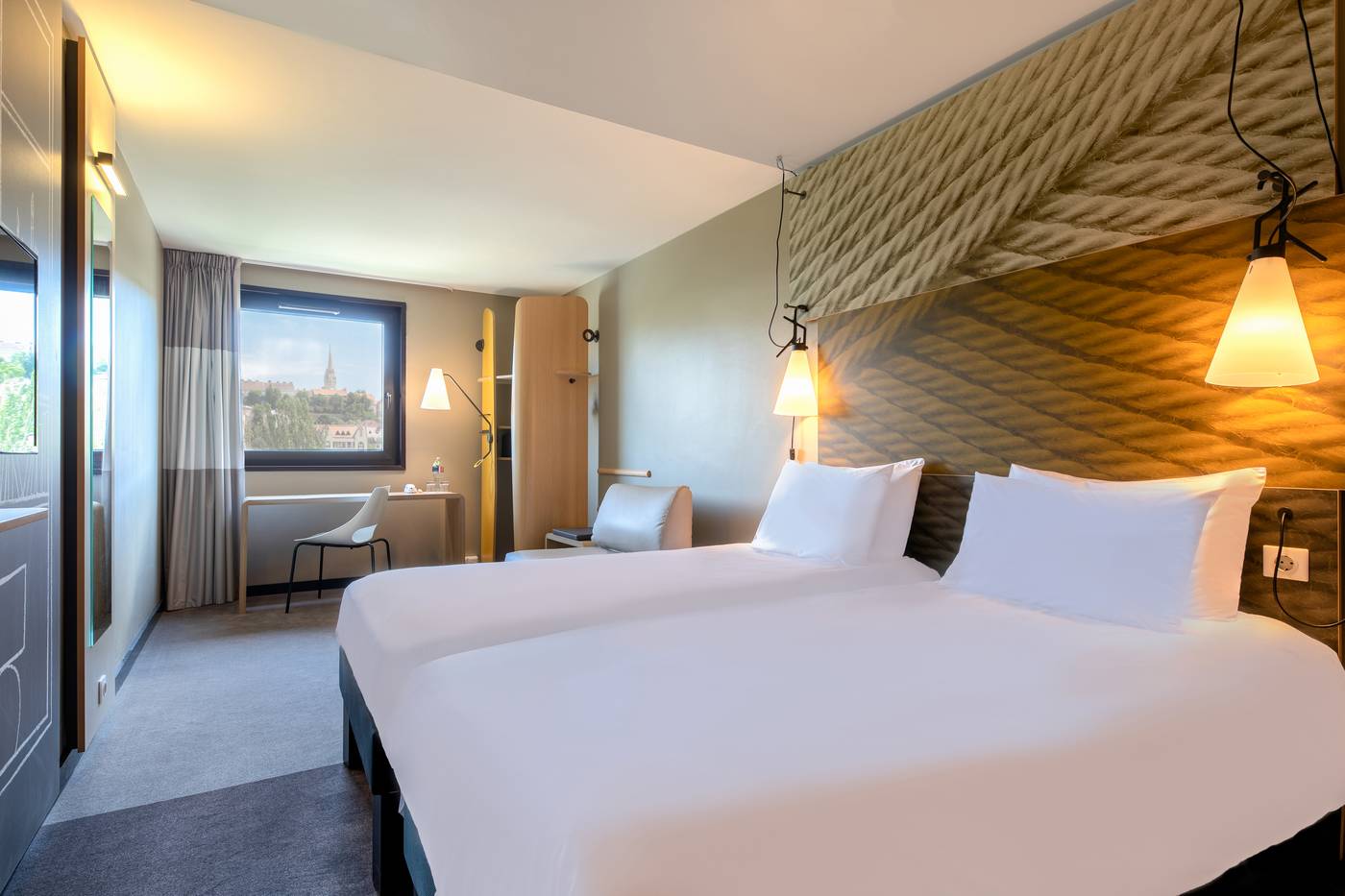 Ibis-Budapest-Castle-Hill-Room-7