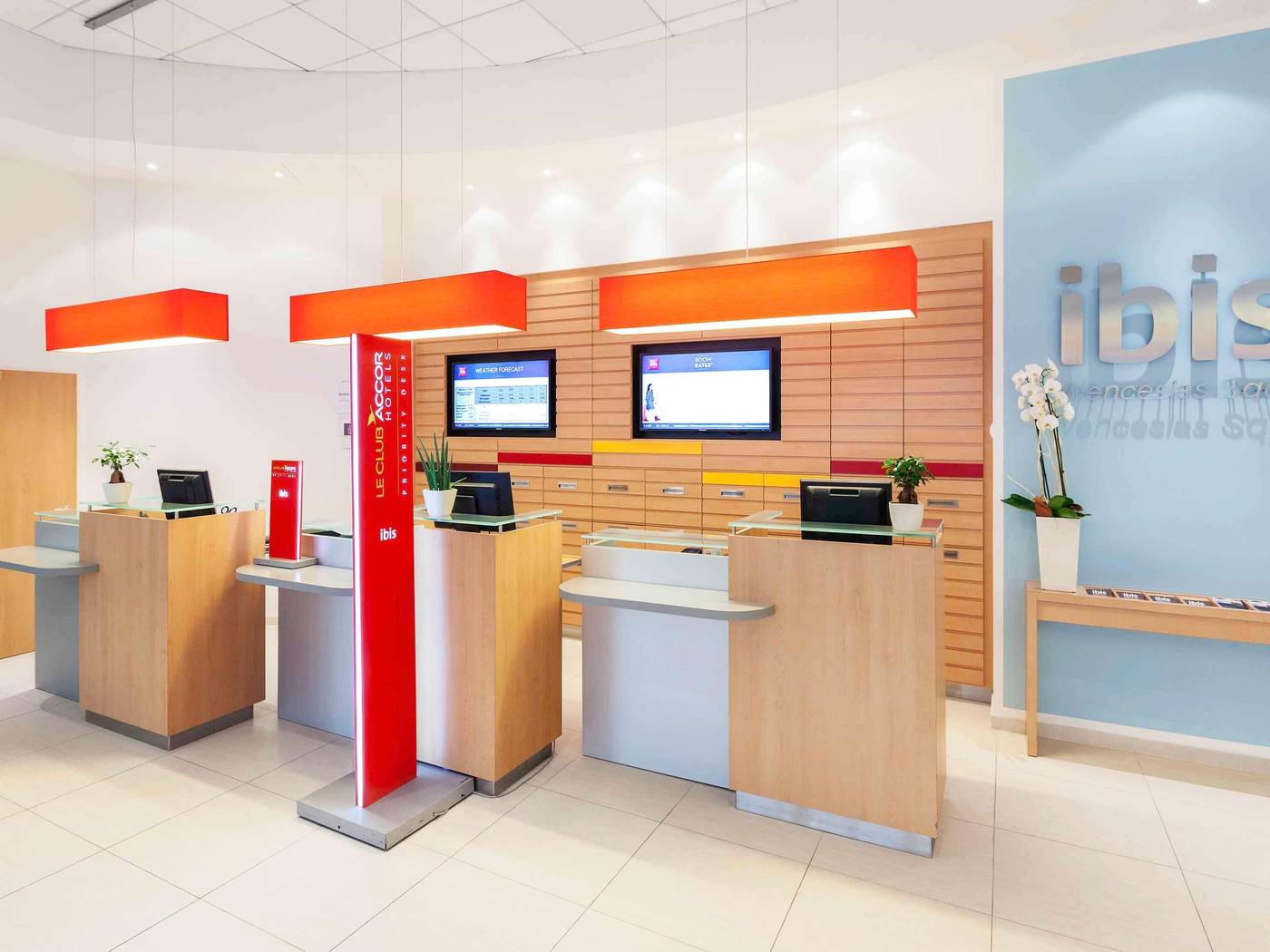 Ibis-Praha-Wenceslas-Square-General-view-23