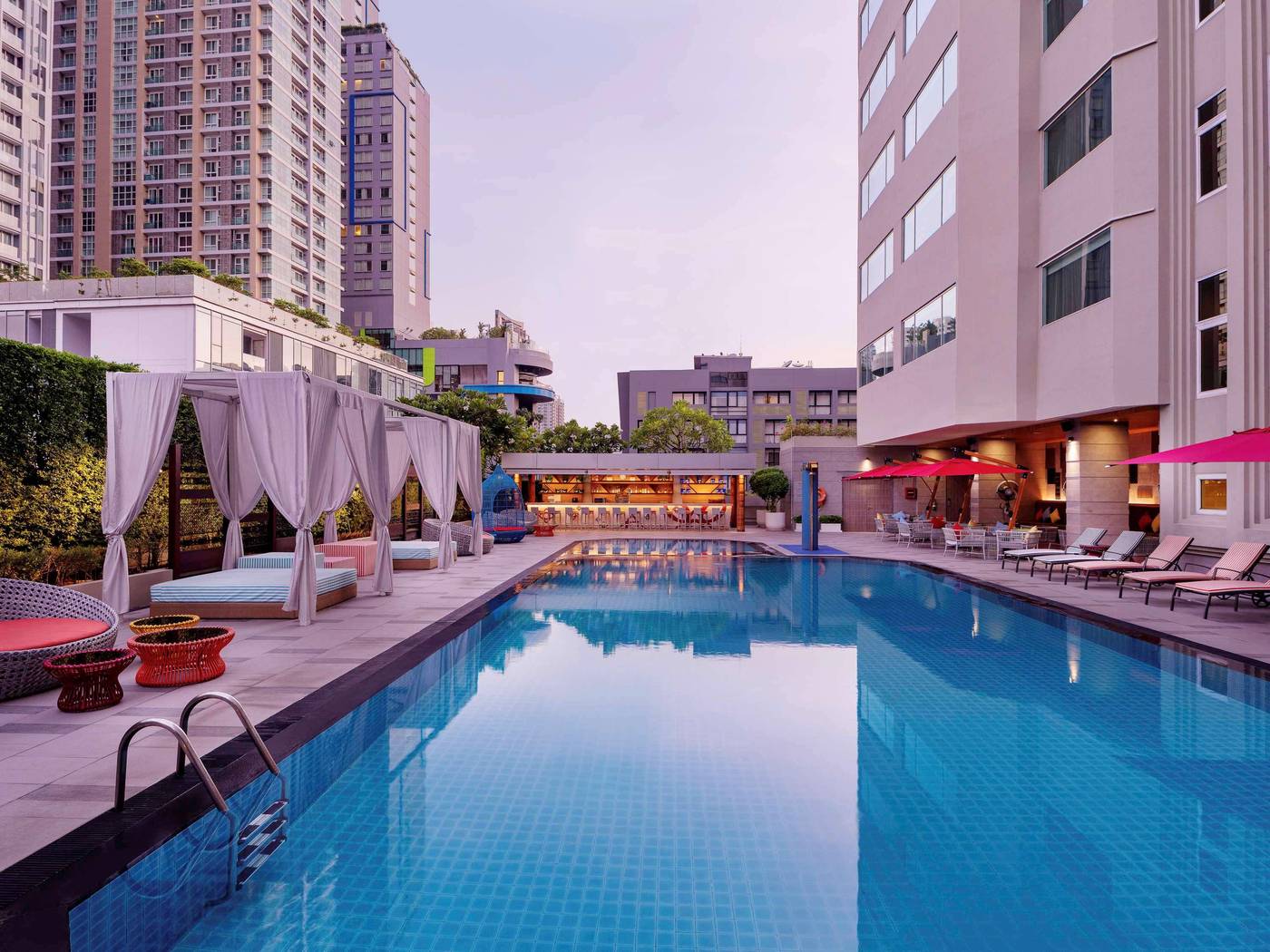 Mercure-Bangkok-Sukhumvit-11-Sports-and-Entertainment-1