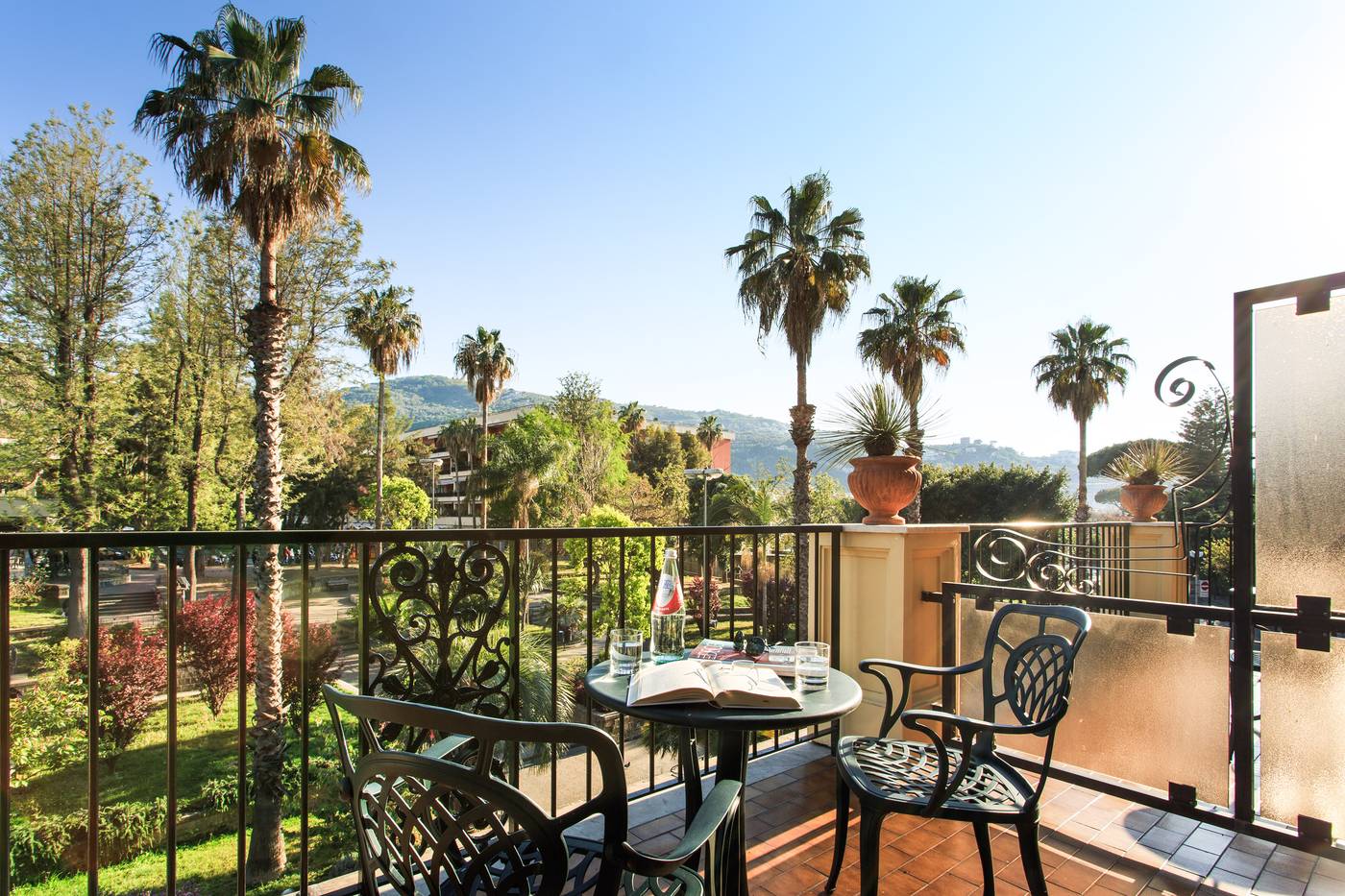 Grand-Hotel-Royal-Room-13