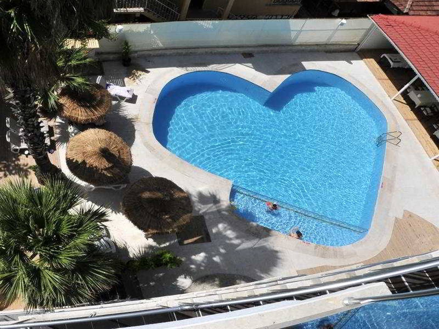 Makri-Beach-hotel-Pool-5