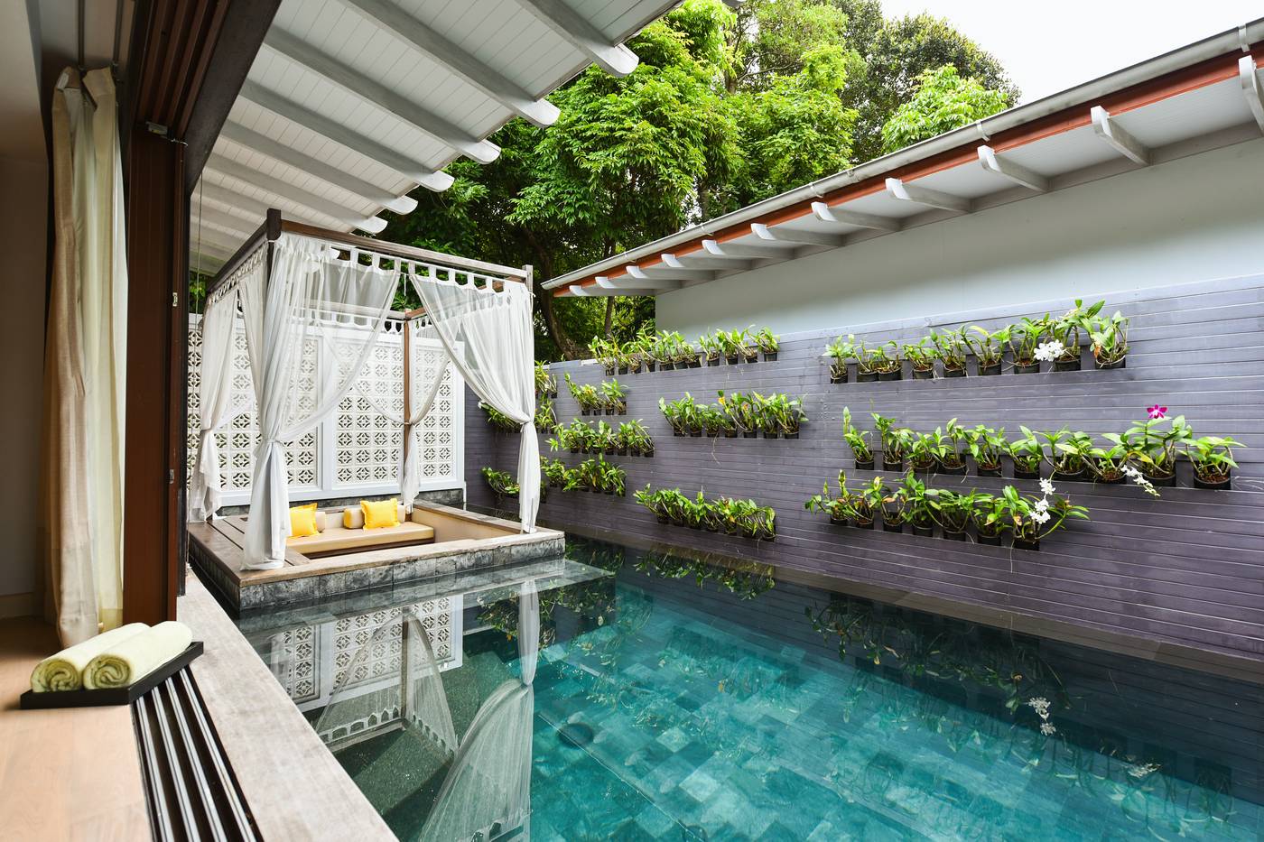 The-Shore-at-Katathani-Room-9