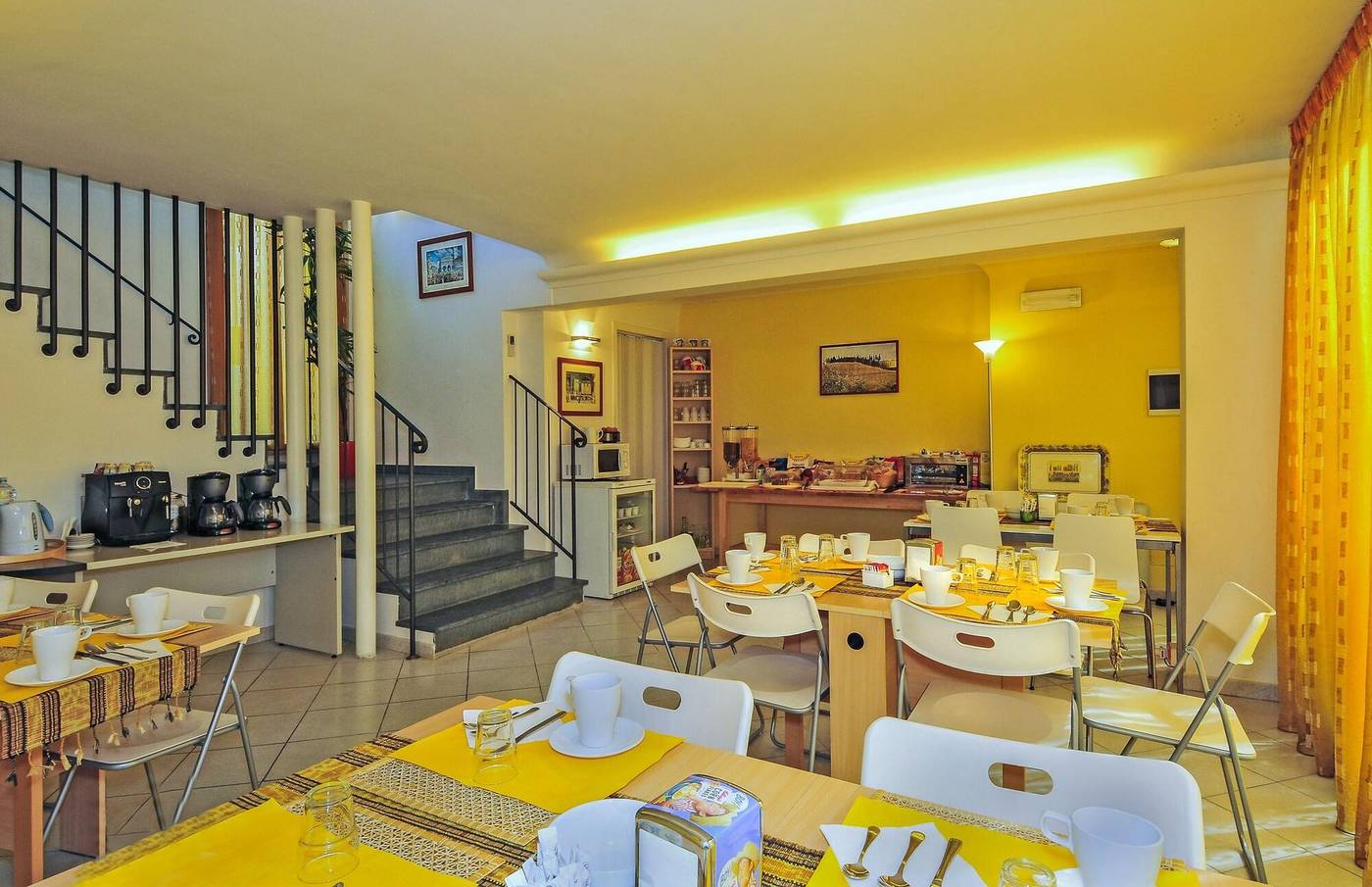 Bed-Breakfast-Ai-Cipressi-Restaurant-4