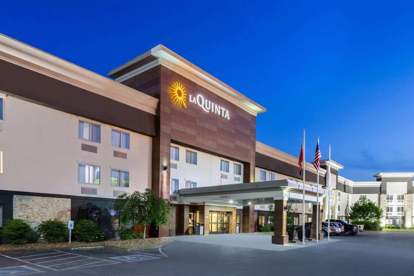 La Quinta Inn & Suites By Wyndham Goodlettsville --United States-Goodlettsville-General view-2