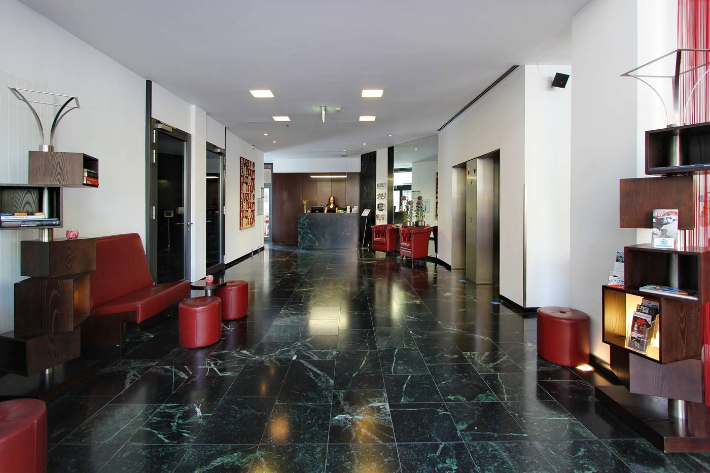 Arcotel-Velvet-Berlin-Lobby-5