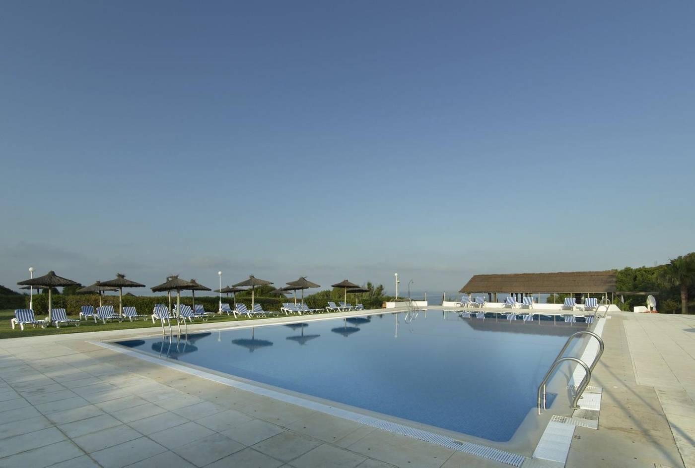 Parador-de-Mazagon-Pool-5