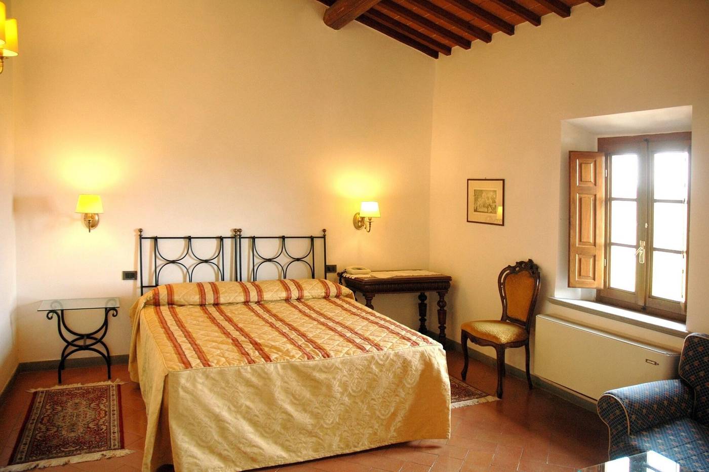 Palazzo-Squarcialupi-Room-13