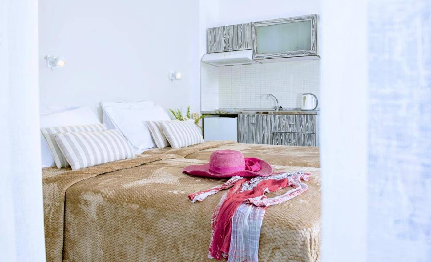 Hermes-Hotel-Room-16