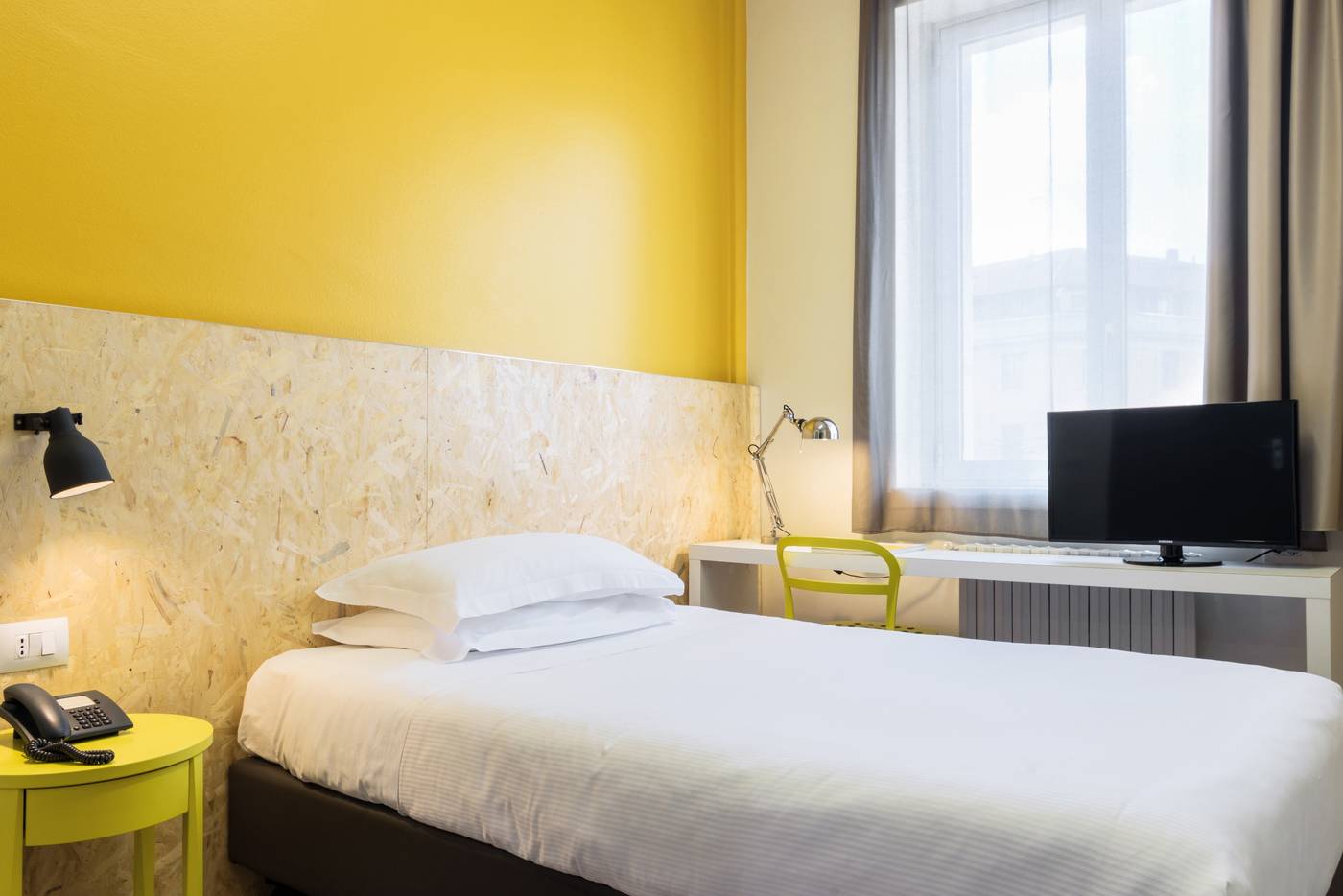 B-B-Hotel-Milano-Ornato-Room-17