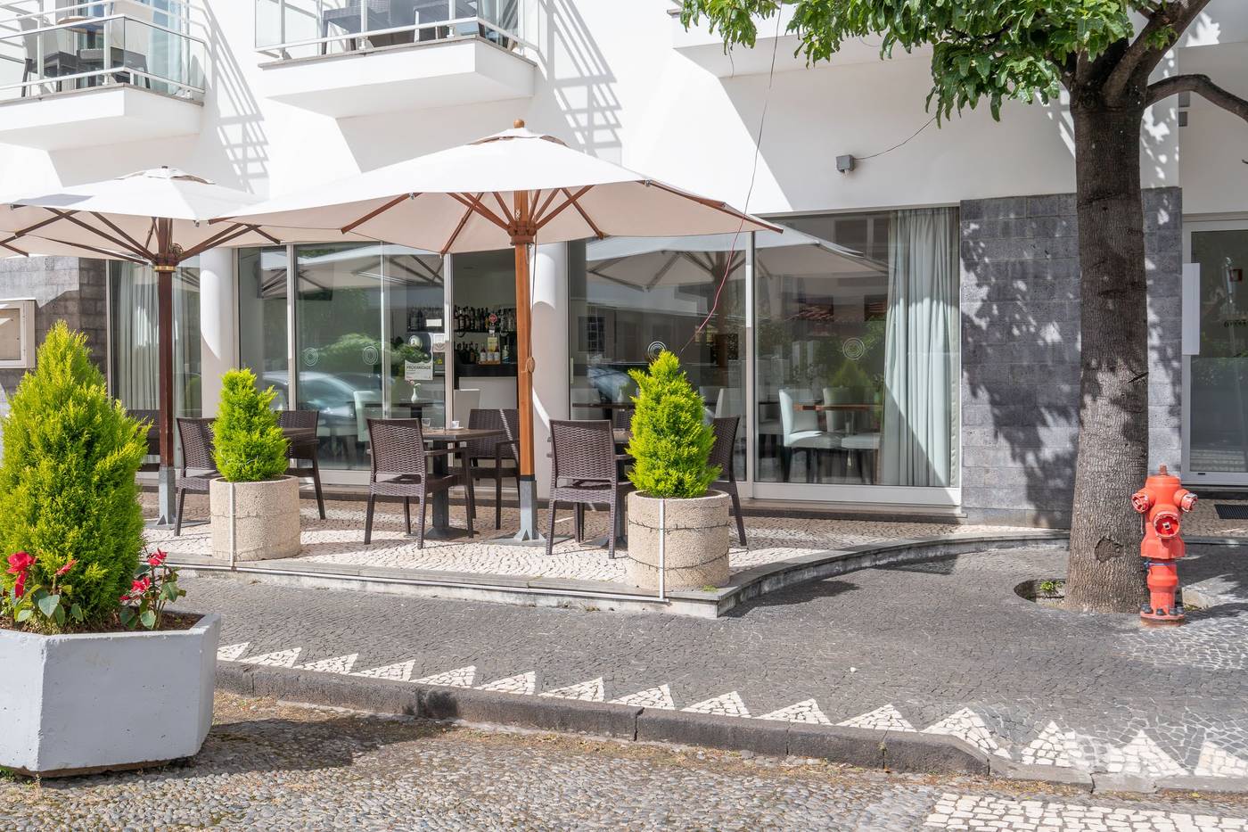 White-Waters-Restaurant-3