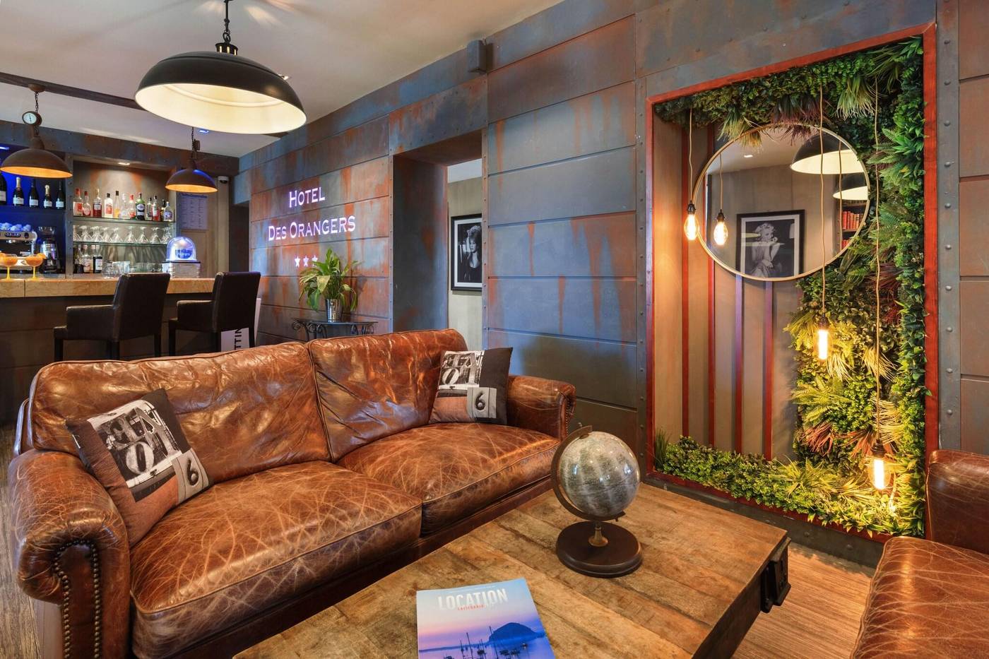 Hotel-Des-Orangers-Lobby-55