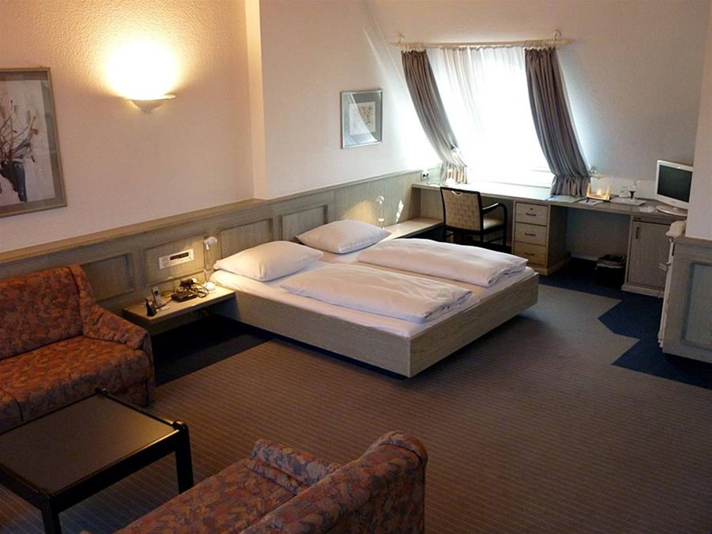 Avenue-Germany-NUREMBURG-Room-9