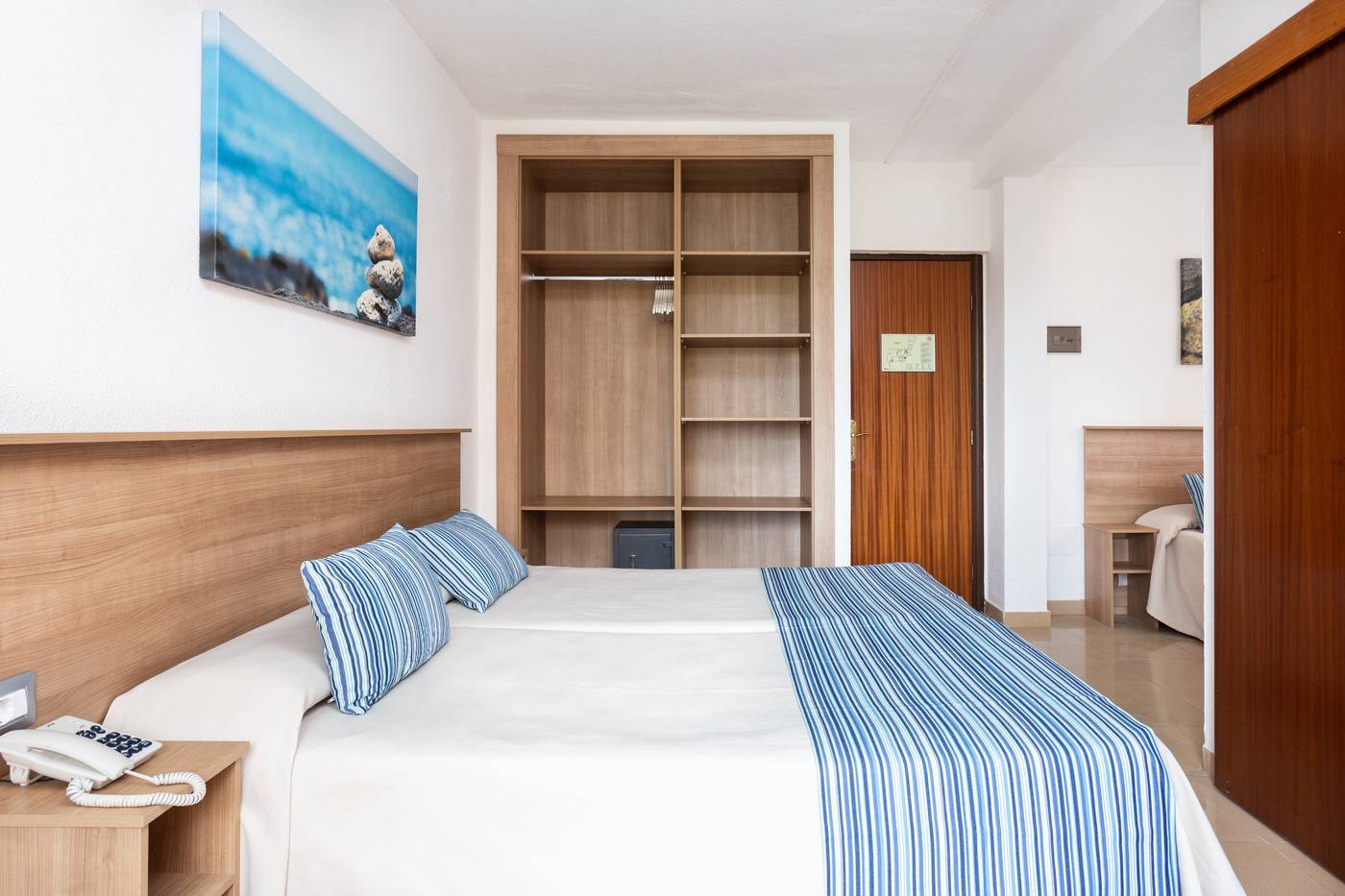 Globales-Acuario-Room-21