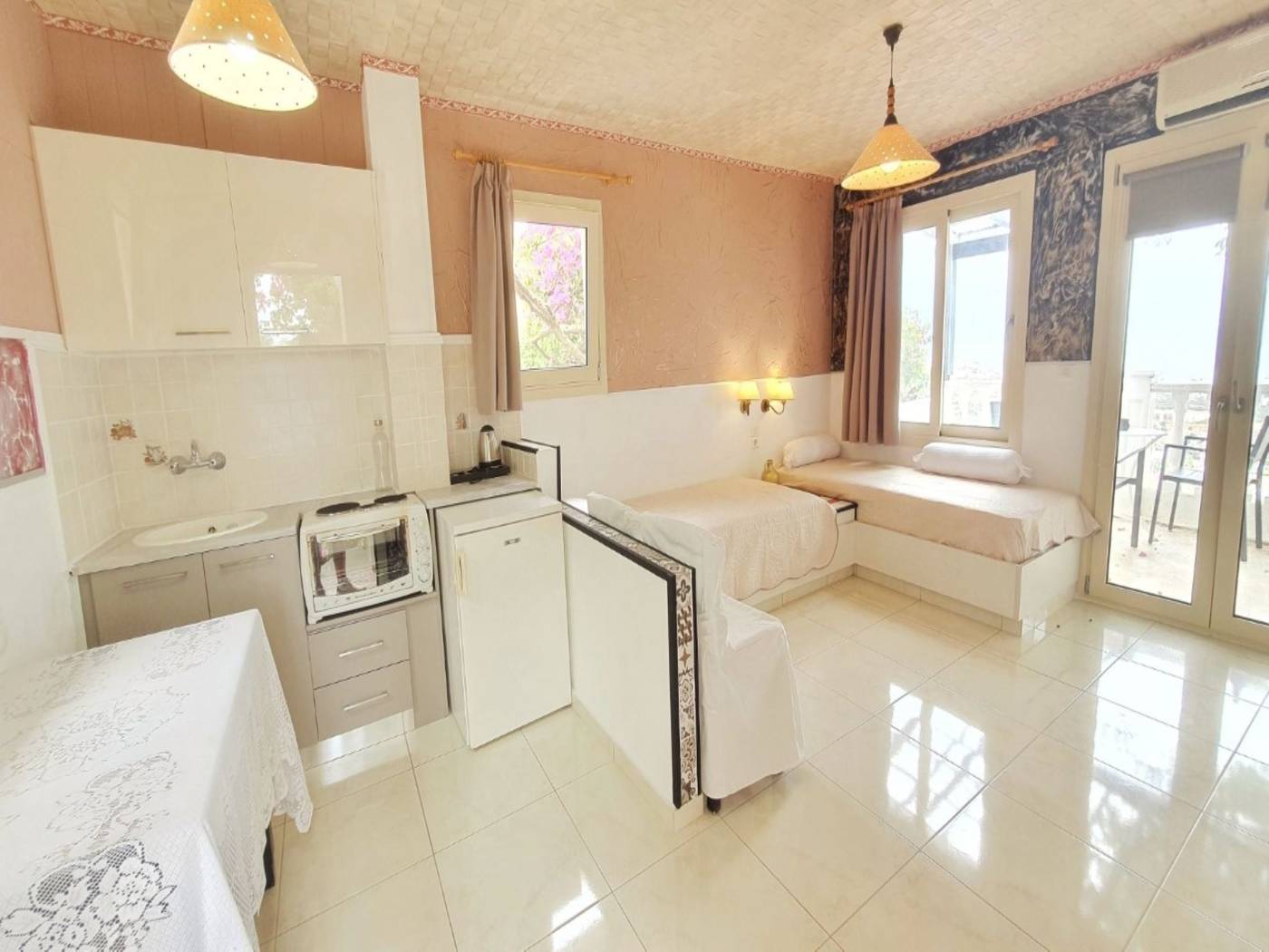 Korifi-Suites-Art-Hotel-Room-27