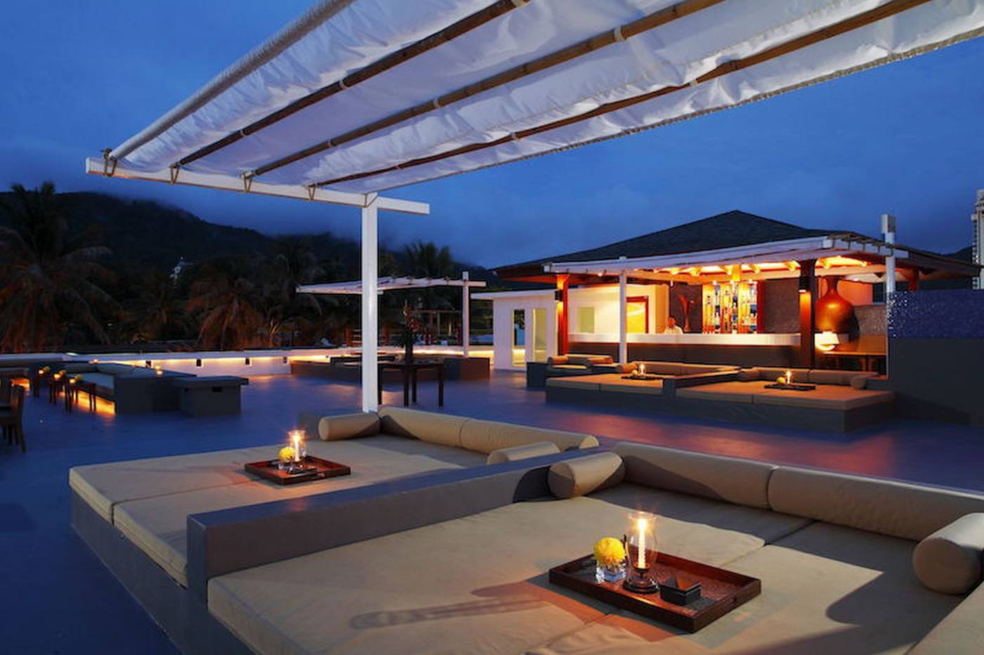 La-Flora-Resort-and-Spa-Patong-Restaurant-11