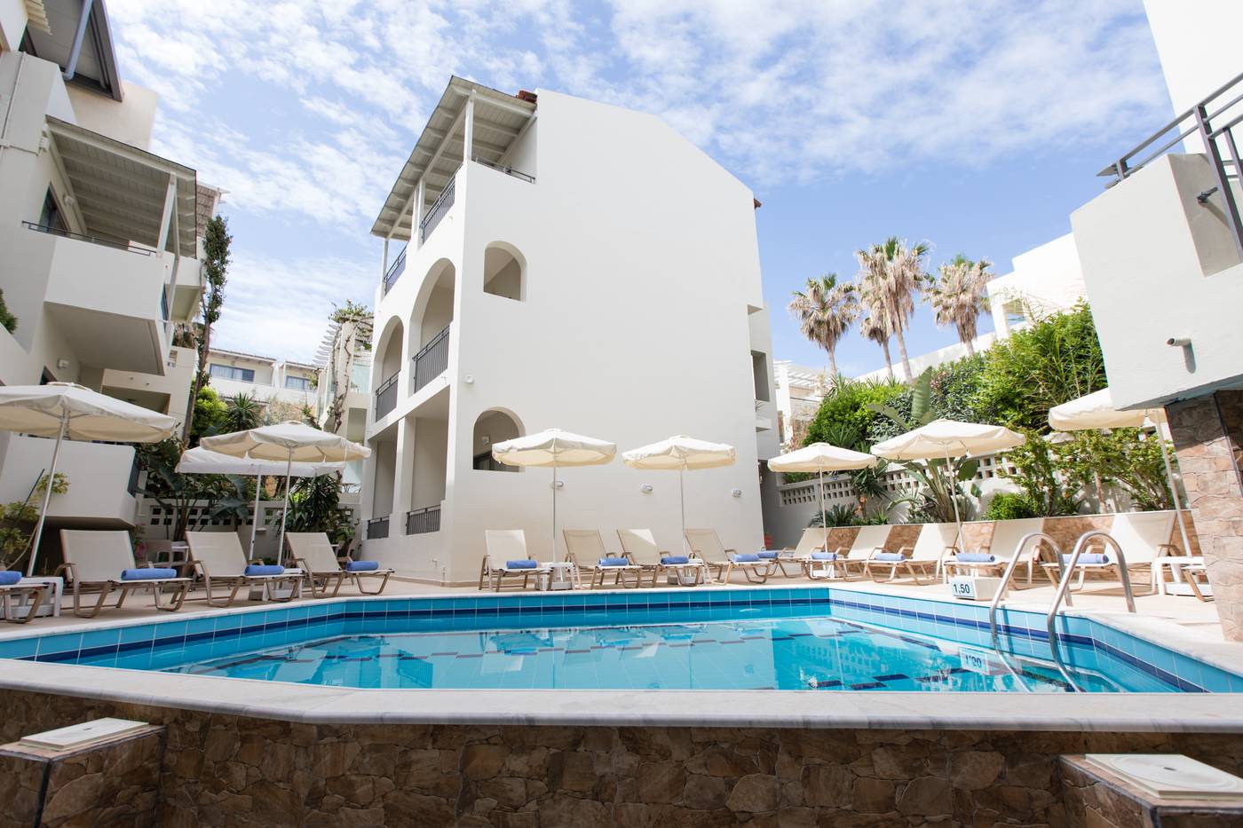 Anita-Beach-Pool-4