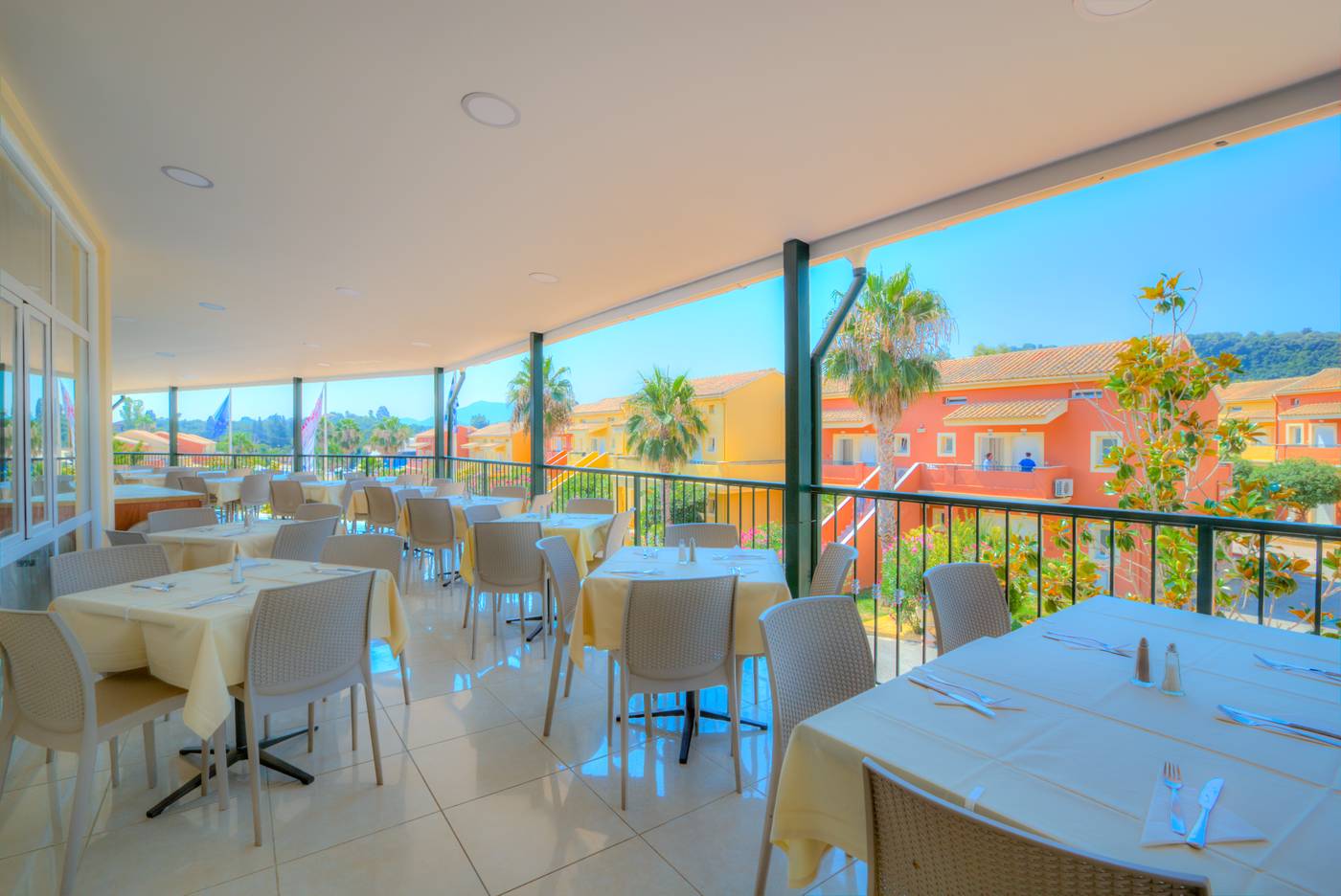 Aqualand-Resort-Restaurant-28