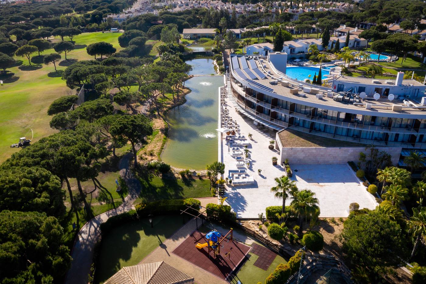 Pestana-Vila-Sol-Golf---Resort-Hotel-General-view-8