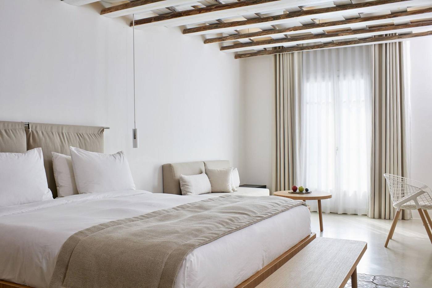 Bill---Coo-Suites-and-Lounge-Room-32