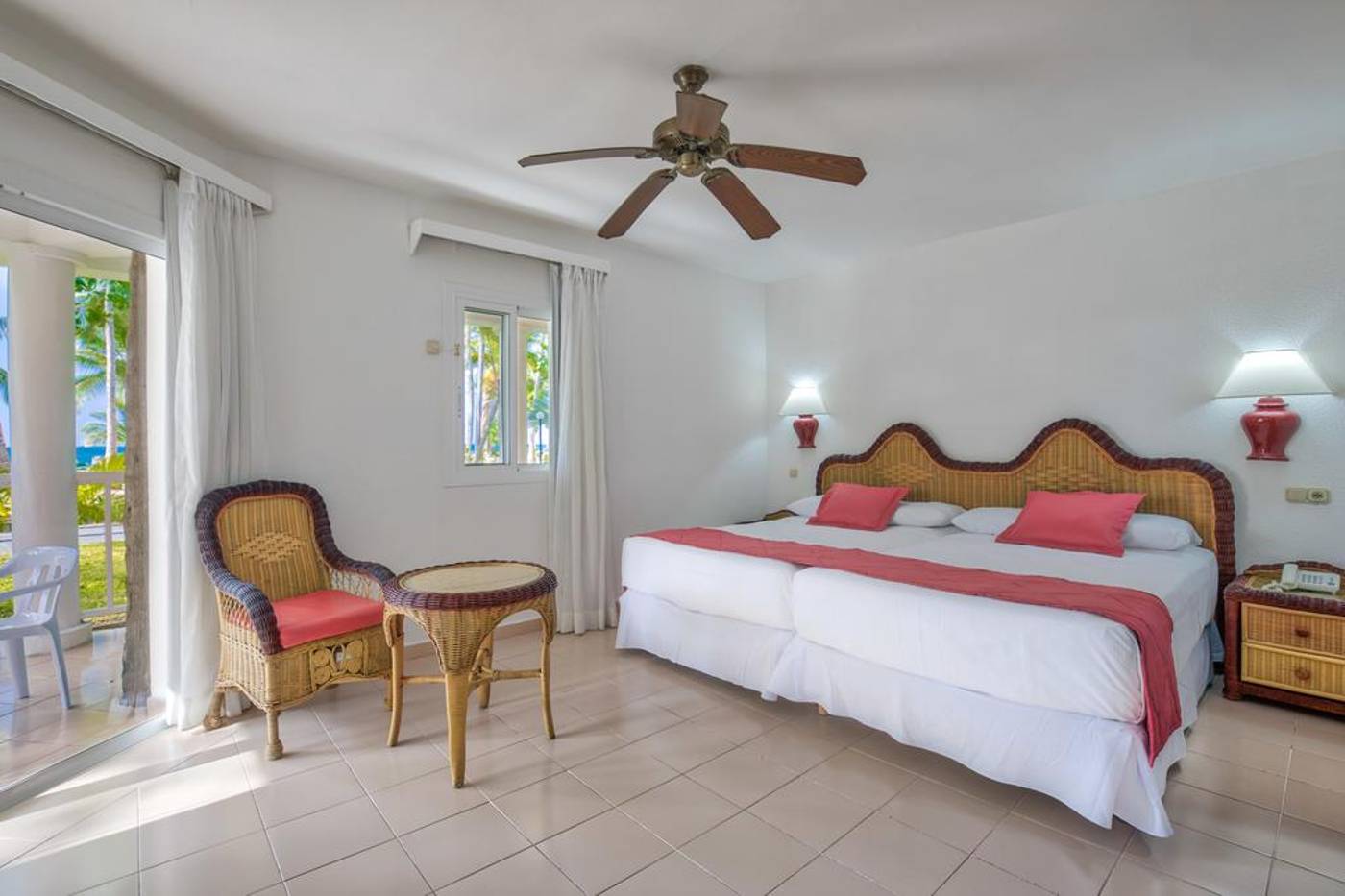 Playabachata Resort