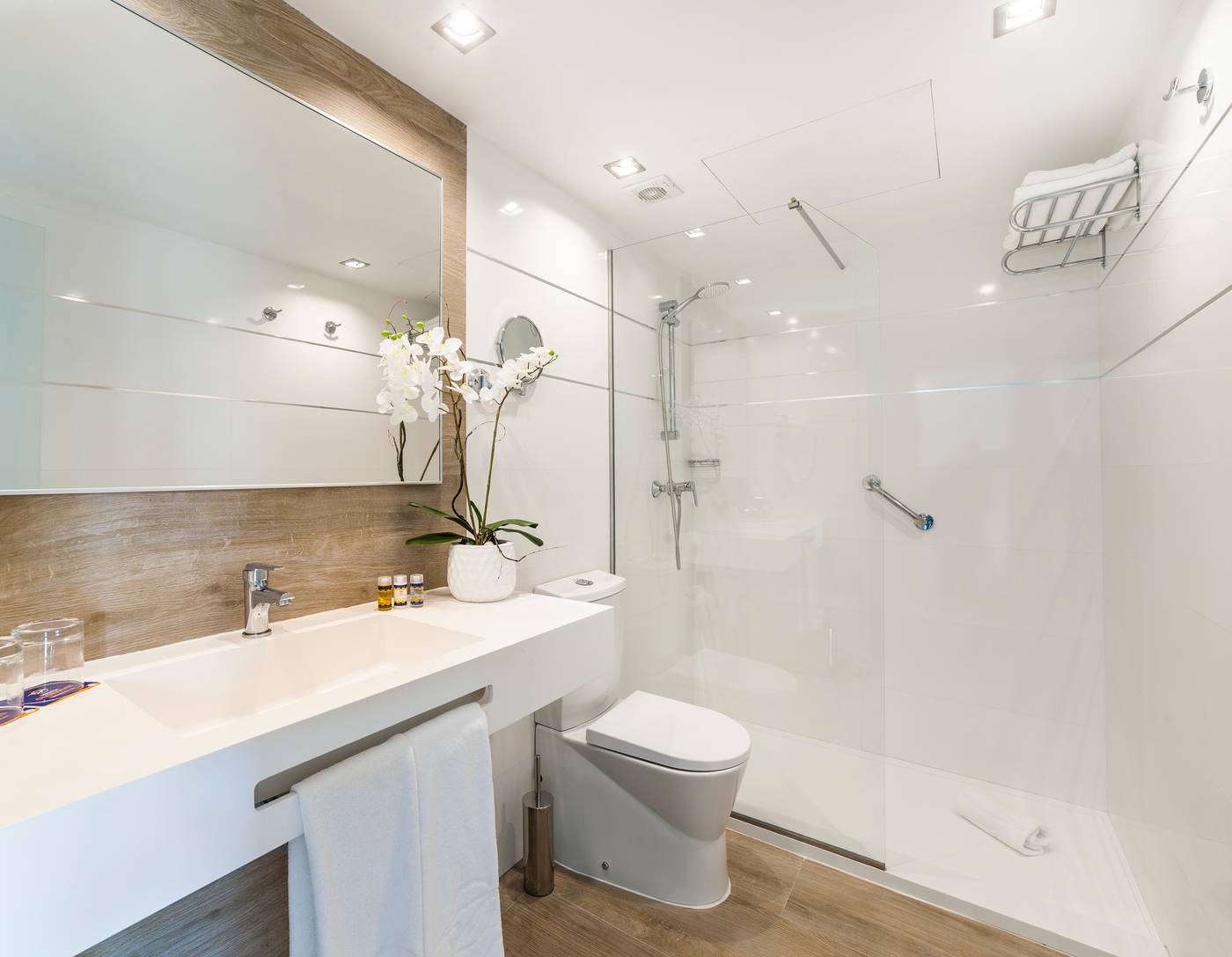 Globales-Mediterrani-Room-30