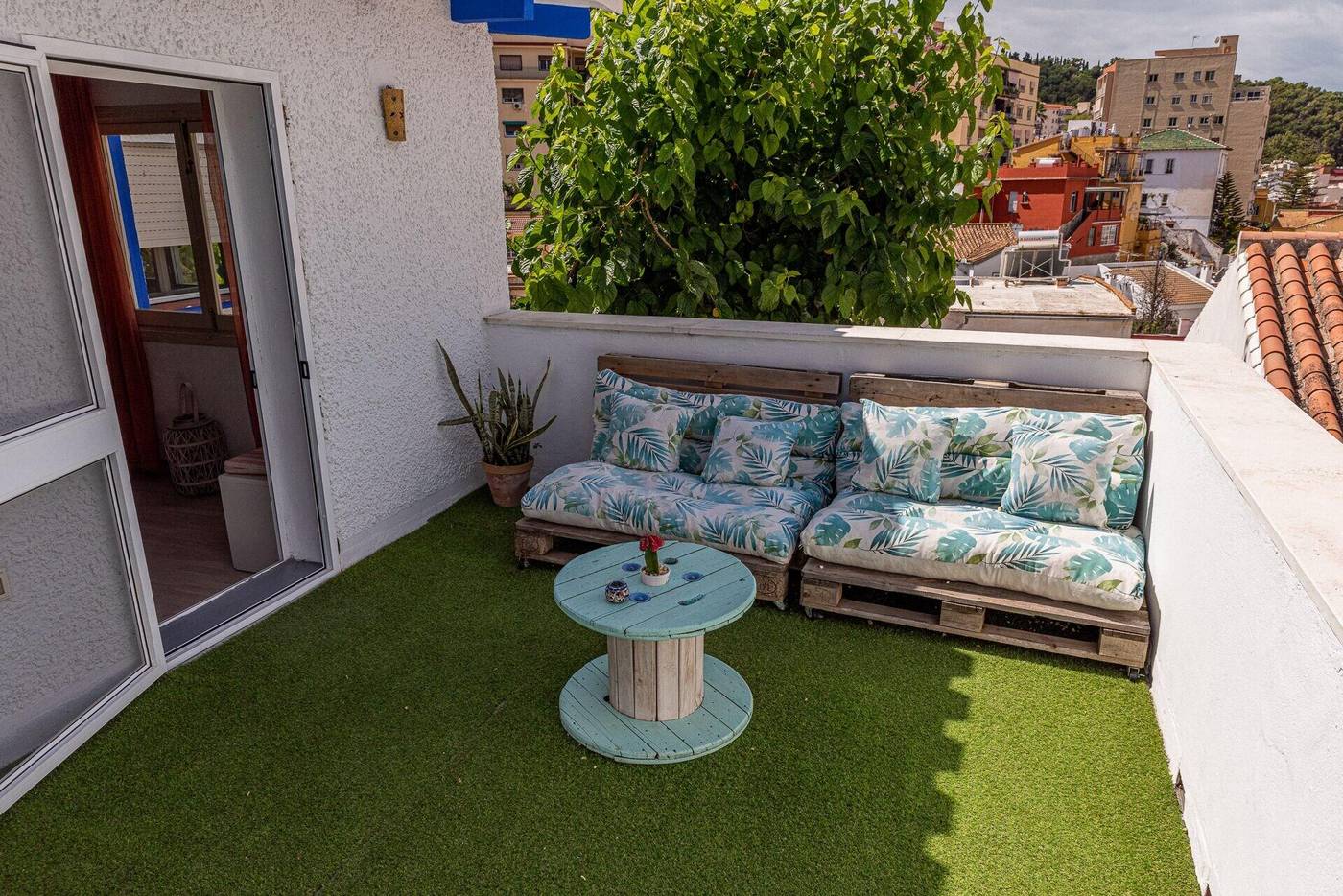 Blue-Castle-Malaga-Room-73